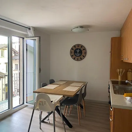 Casa Rosina - Una Caramella, Nel Nucleo, Ai Piedi Della Verzasca- Gordola Exterior photo