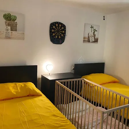 Casa Rosina - Una Caramella, Nel Nucleo, Ai Piedi Della Verzasca- Gordola Exterior photo